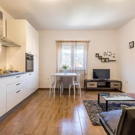 Holiday Home Split Ferienhaus
