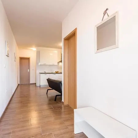 Holiday Home Split بيت للعطل سبليت