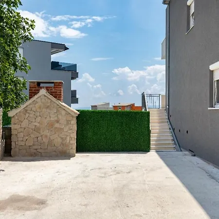 Holiday Home Split سبليت