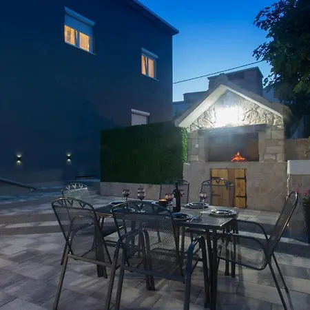 Holiday Home Split سبليت